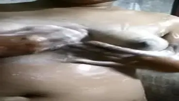 Dokumentasi Gadis Cantik Live Kasur Mandi Sabun