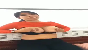 Siskaeee Pamer Payudara Di Kereta Gantung Viral