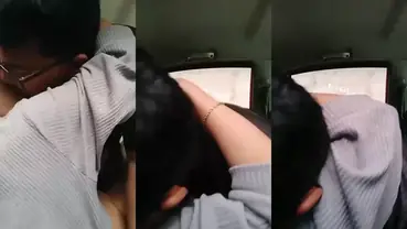 Ukhti Hijab Cantik Pasrah Goyang Mobil Crot